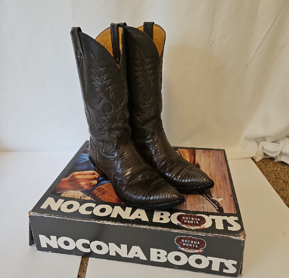 Men's Nocona Cowboy Boots with Embroidered Shaft, 9.5 - Picture 8 of 9